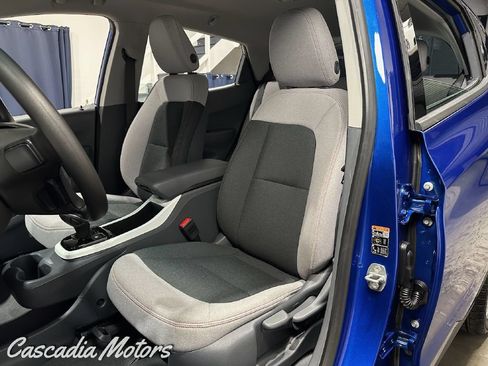 Used 2018 Chevrolet Bolt LT FWD image 9