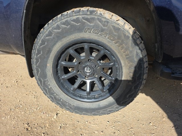 Used 2007 Toyota 4Runner SR5 AWD/4WD image 9