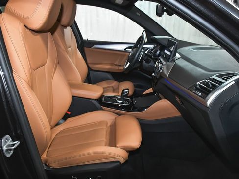 Used 2025 BMW X4 xDrive30i AWD/4WD image 57