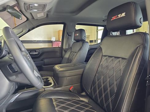 Used 2022 Chevrolet Silverado 1500 RST image 16