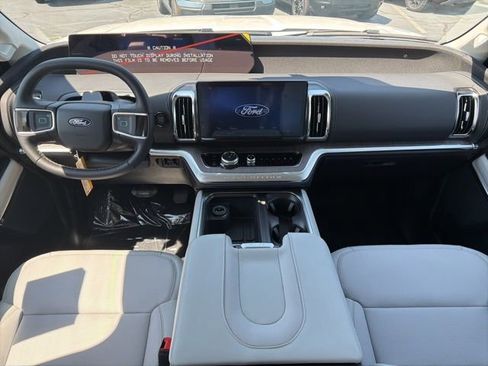 New 2026 Ford Expedition Max Platinum AWD/4WD image 16