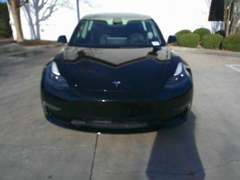Used 2022 Tesla Model 3 image 3