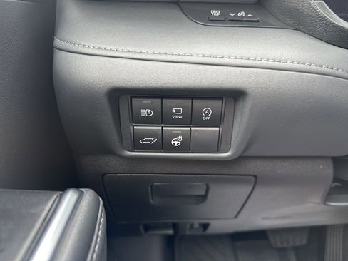 Used 2023 Toyota Highlander Platinum image 15