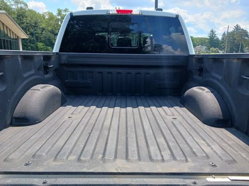 Used 2022 Ford F150 Lariat w/ Equipment Group 502A High AWD/4WD image 9