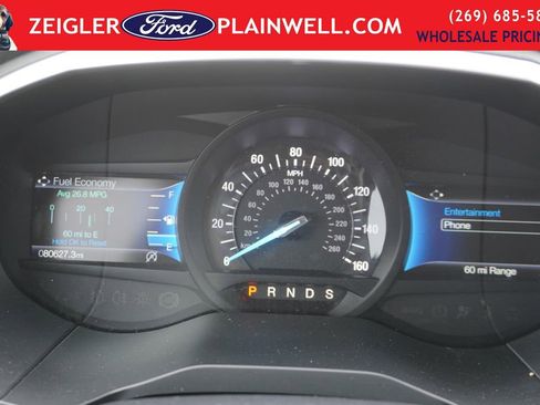 Used 2021 Ford Edge SE image 25