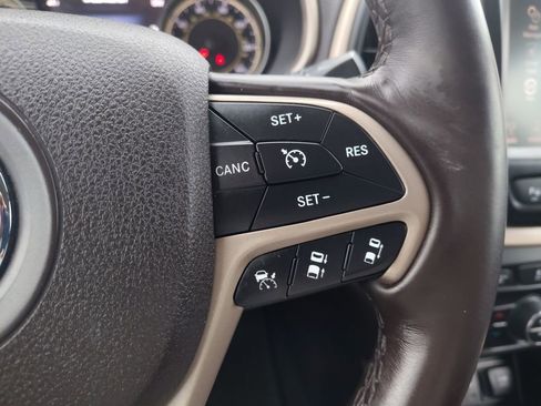 Used 2014 Jeep Cherokee Trailhawk image 24