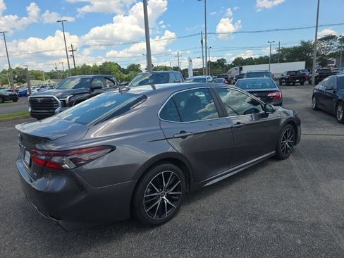 Certified 2024 Toyota Camry SE FWD image 4