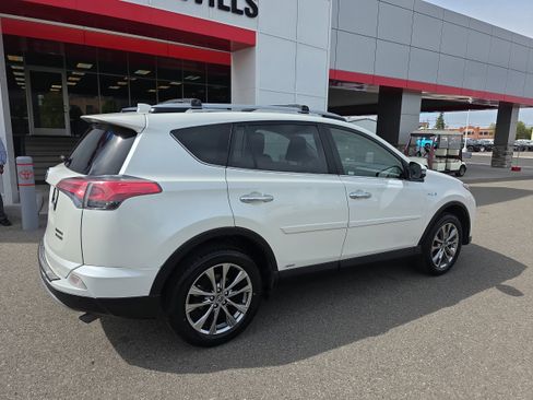 Used 2017 Toyota RAV4 Limited w/ Advanced Technology Package AWD/4WD image 5