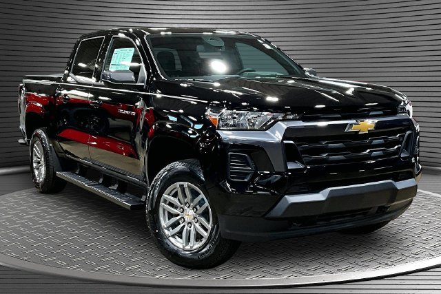 New 2026 Chevrolet Colorado LT w/ Advanced Trailering Package AWD/4WD image 2
