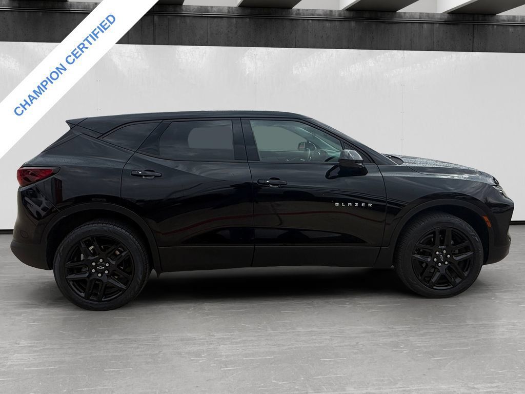 Used 2023 Chevrolet Blazer LT w/ Driver Confidence Package FWD image 6