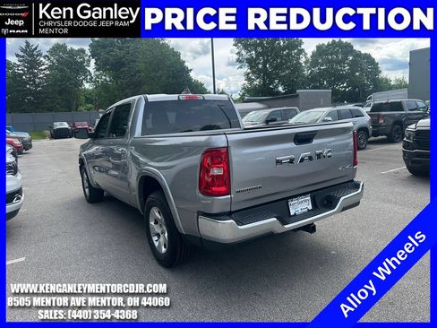 Used 2025 RAM 1500 Big Horn AWD/4WD image 6
