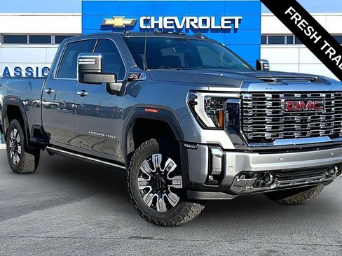Used 2024 GMC Sierra 2500 Denali w/ Denali Reserve Package AWD/4WD image 1