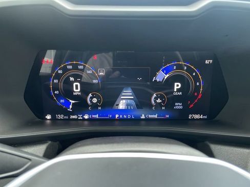 Used 2025 Chevrolet Colorado Trail Boss AWD/4WD image 15