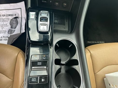Used 2021 Hyundai Sonata Limited FWD image 21