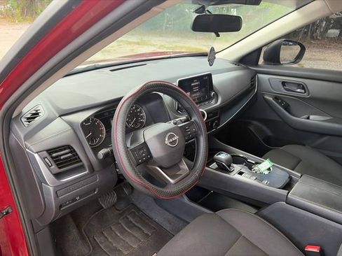 Used 2026 Nissan Rogue S FWD image 25