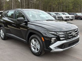 New 2026 Hyundai Tucson SE video 3