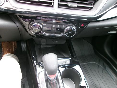 New 2026 Chevrolet Trax RS w/ Sunroof Package image 16