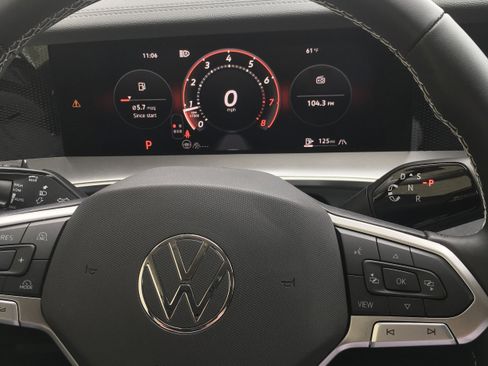 New 2026 Volkswagen Tiguan SE image 14