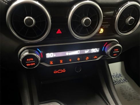 Used 2021 Nissan Sentra SV image 42