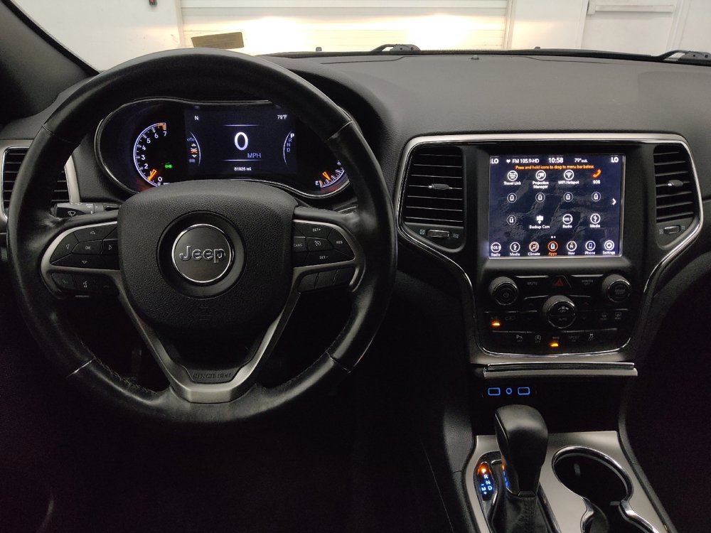 Used 2018 Jeep Grand Cherokee Laredo AWD/4WD image 22