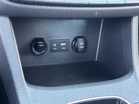 Used 2020 Hyundai Elantra GT w/ Style Package 02 FWD image 29