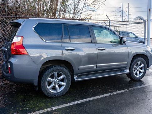 Used 2013 Lexus GX 460 Premium image 4