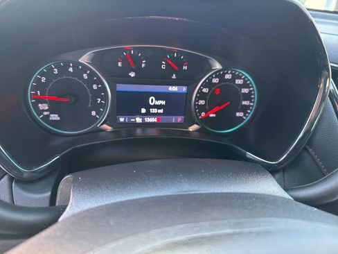 Used 2024 Chevrolet Equinox RS w/ RS Leather Package image 22