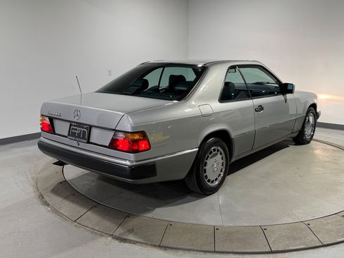 Used 1990 Mercedes-Benz 300 CE Coupe image 11