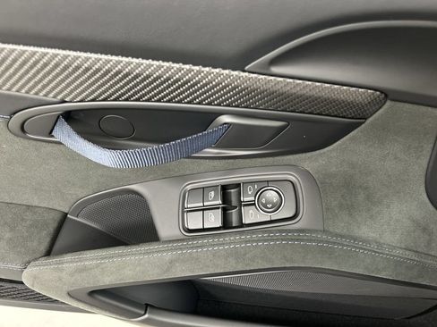 Certified 2025 Porsche 718 Cayman GT4 RS RWD image 11