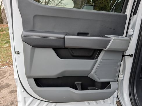 Used 2025 Ford F250 XLT image 37