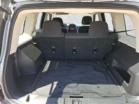 Used 2014 Jeep Patriot Sport w/ Power Value Group AWD/4WD image 7
