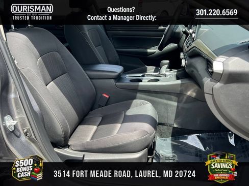 Used 2025 Nissan Altima 2.5 SV FWD image 20