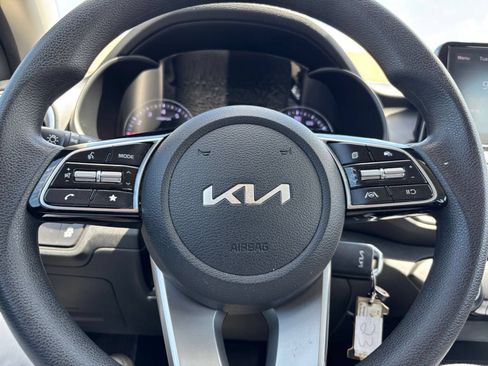 Used 2024 Kia Forte LXS FWD image 25
