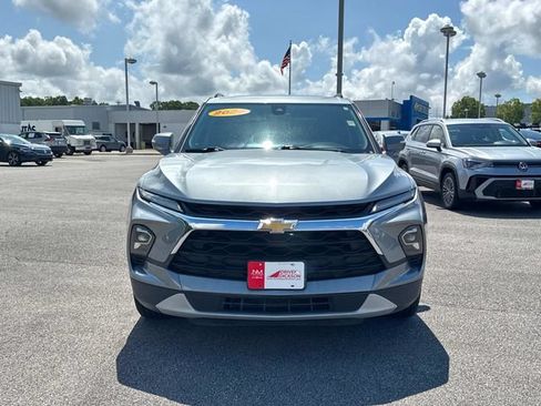 Used 2024 Chevrolet Blazer LT FWD image 9