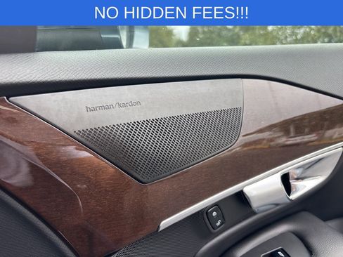 Used 2019 Volvo XC90 T5 Momentum w/ Multimedia Package image 24