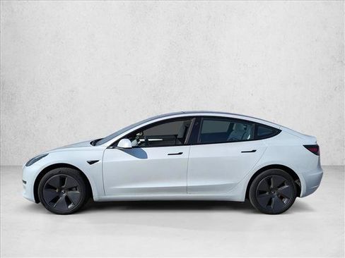 Used 2023 Tesla Model 3 Standard Range RWD image 8