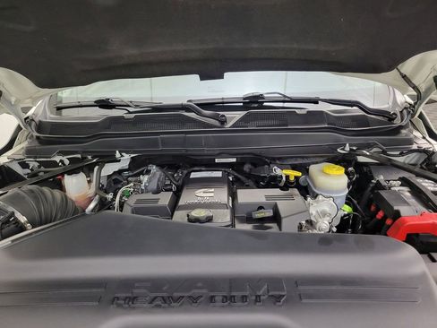 Used 2023 RAM 3500 Limited image 35