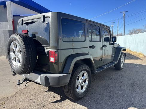 Used 2015 Jeep Wrangler Unlimited Sahara w/ Connectivity Group image 20