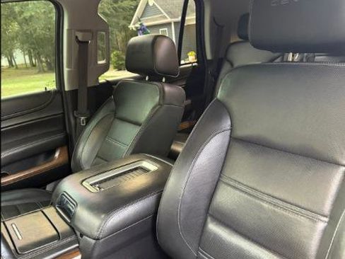 Used 2019 GMC Yukon Denali image 8