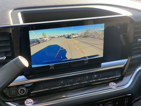 Used 2025 Chevrolet Silverado 2500 LT w/ Convenience Package image 13