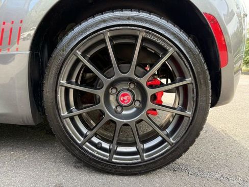 Used 2013 FIAT 500 Abarth w/ Comfort/Convenience Group image 31