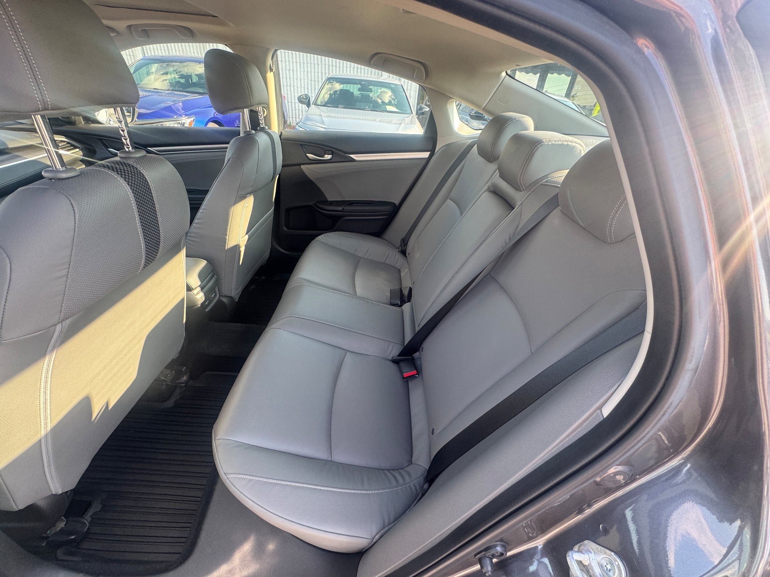 Used 2019 Honda Civic Touring image 25