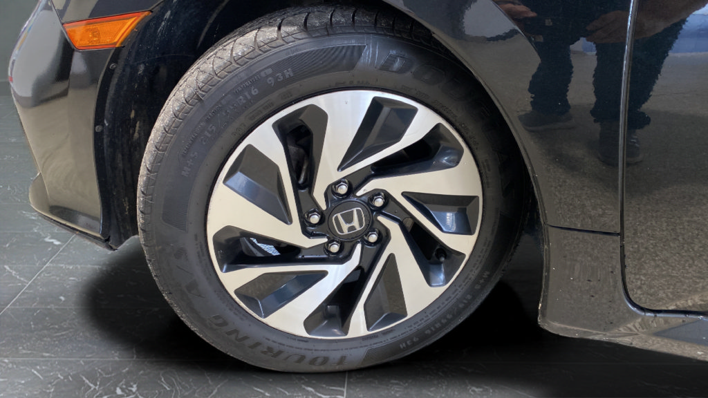 Used 2018 Honda Civic LX image 24
