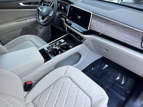 New 2026 Volkswagen Atlas SEL Premium R-Line image 16