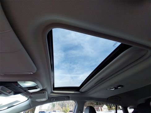 Used 2025 Subaru Crosstrek 2.5i Limited image 25