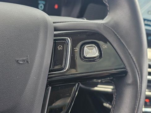 Used 2024 Lincoln Corsair AWD w/ Equipment Group 102A image 32