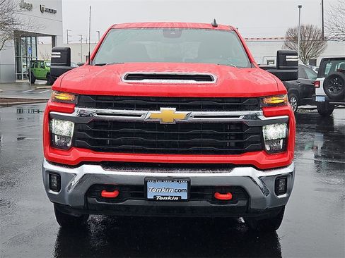 Used 2024 Chevrolet Silverado 2500 LT w/ All Star Edition image 9
