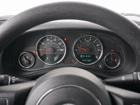 Used 2016 Jeep Wrangler Sport image 15