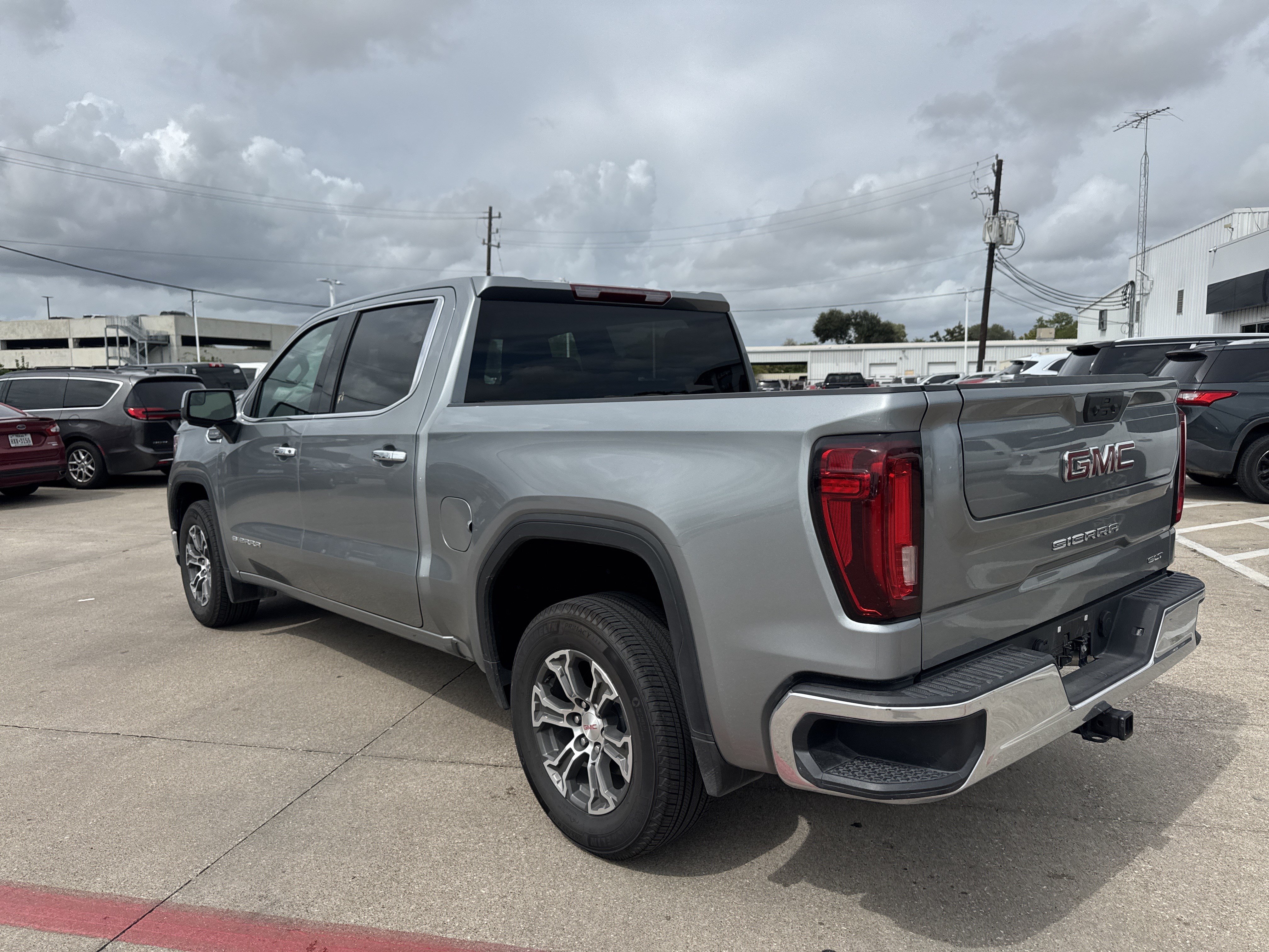 Used 2026 GMC Sierra 1500 SLT RWD image 9