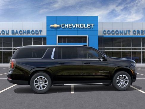 New 2026 Chevrolet Suburban LS image 5